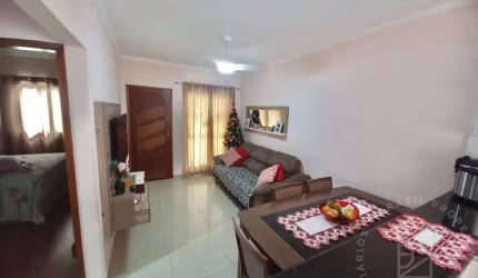 Casa em Condomínio à Venda no Bairro do Colônia - Jacareí