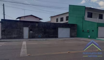 Casa com 4 dormitórios à venda, 200 m² por R$ 570.000,00 - Itaperi - Fortaleza/CE