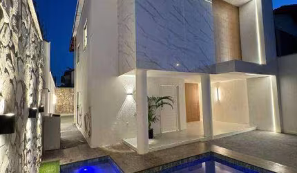 Casa com 4 dormitórios à venda, 251 m² por R$ 930.000,00 - José de Alencar - Fortaleza/CE