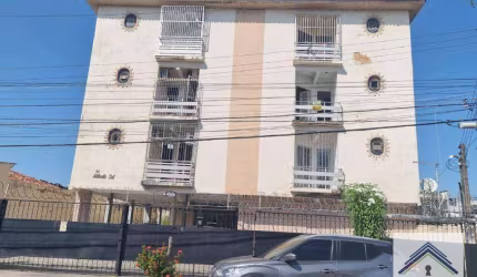 Apartamento com 3 dormitórios à venda, 107 m² por R$ 310.000,00 - Cidade dos Funcionários - Fortaleza/CE