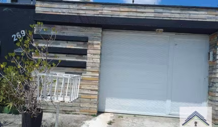 Casa com 3 dormitórios à venda, 100 m² por R$ 435.000,00 - Guaribas - Eusébio/CE
