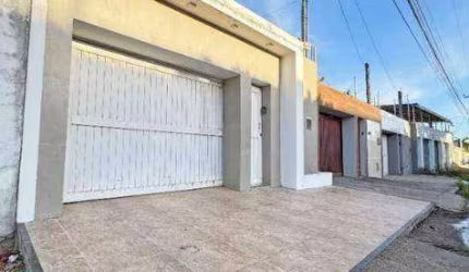 Casa com 3 dormitórios à venda, 140 m² por R$ 599.000,00 - Edson Queiroz - Fortaleza/CE