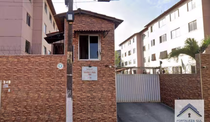 Apartamento com 2 dormitórios à venda, 44 m² por R$ 165.000 - Itaperi - Fortaleza/CE