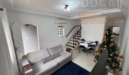 Imperdível! Casa à venda em Taboão da Serra-SP, 3 quartos, 2 banheiros, 2 vagas de garagem, 102,06 m² no Parque Monte Alegre.