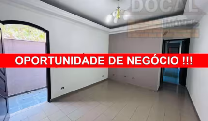Espetacular casa à venda em Taboão da Serra-SP, Parque Monte Alegre: 3 quartos, 1 suíte, 2 salas, 3 banheiros, 2 vagas, 125m²!