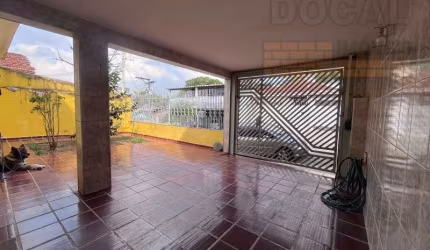 CASA TÉRREA 3 DORMITÓRIOS