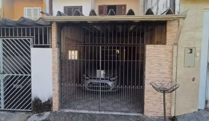 Casa com 2 quartos à venda na Rua Teresa Trevisão Bazolli, 154, Jardim Ouro Preto, Taboão da Serra, 90 m2 por R$ 430.000