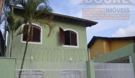 Imperdível oportunidade: Casa de luxo com 4 quartos e 5 vagas na Jardim Catanduva, São Paulo-SP!