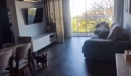 Apartamento à venda em Taboão da Serra-SP, Parque Assunção: 2 quartos, 1 suíte, 2 salas, 2 banheiros, 2 vagas.