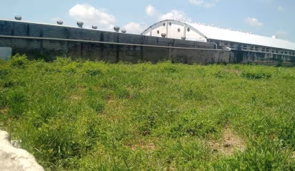Terreno comercial para alugar na Rua Francisco Carride, Jardim de Lucca, Itatiba, 2485 m2 por R$ 6.000