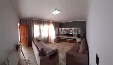 Casa com 3 quartos à venda na Rua Benedicto Piovani, Loteamento Vila Real, Itatiba, 115 m2 por R$ 595.000