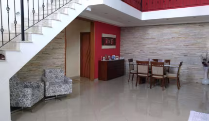 Casa com 4 quartos à venda na Rua Ema Biral Manente, Jardim Leonor, Itatiba, 560 m2 por R$ 1.200.000
