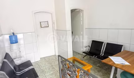 Sala comercial com 2 salas para alugar na Avenida Senador Lacerda Franco, Centro, Itatiba, 70 m2 por R$ 2.700