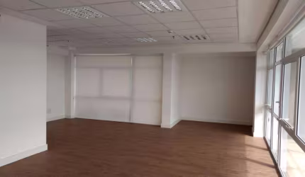 Sala comercial à venda na Rua Crescêncio da Silveira Pupo, Vila Cassaro, Itatiba, 66 m2 por R$ 400.000