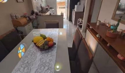 Casa com 3 quartos à venda na Rua Maricota José, Jardim América, Itatiba, 173 m2 por R$ 600.000