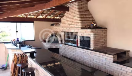 Casa com 3 quartos à venda na Rua Carlos Fosuzzi, Villaggio Fosuzzi, Itatiba, 250 m2 por R$ 650.000