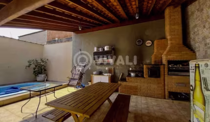 Casa com 3 quartos à venda na Rua Luiz Gonzaga Fumache, Loteamento Residencial Central Park, Itatiba, 150 m2 por R$ 665.000