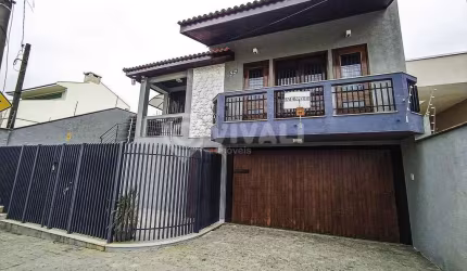 Casa com 3 quartos à venda na Rua Professor Ataliba de Oliveira, Vila Prudente de Moraes, Itatiba, 238 m2 por R$ 1.000.000