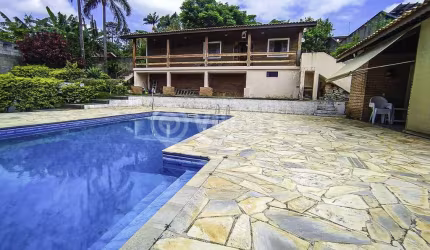 Casa com 3 quartos à venda na Avenida Afonso Zupardo, Jardim Leonor, Itatiba, 276 m2 por R$ 900.000