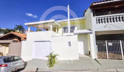 Casa com 4 quartos à venda na Travessa Ana Piffer Sanfins, Vila Cruzeiro, Itatiba, 168 m2 por R$ 600.000