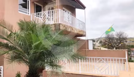 Casa com 5 quartos à venda na Rua Renê Alves Barbosa, Nova Itatiba, Itatiba, 300 m2 por R$ 899.000