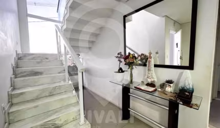 Casa em condomínio fechado com 4 quartos à venda na Rua Engenheiro José Pedro Paladino, Residencial Sete Lagos, Itatiba, 250 m2 por R$ 1.500.000