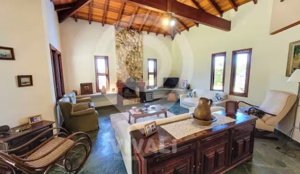 Casa em condomínio fechado com 4 quartos à venda na Rodovia Alkindar Monteiro Junqueira, Capela do Barreiro, Itatiba, 250 m2 por R$ 1.300.000