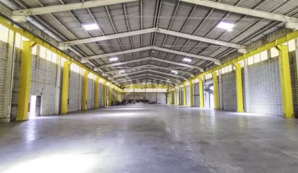 Barracão / Galpão / Depósito para alugar na Avenida Idalina Tescarollo Sanfins, Bairro da Ponte, Itatiba, 2650 m2 por R$ 74.200