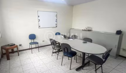 Sala comercial com 1 sala para alugar na Rua Pedro Mascagni, Jardim Galetto, Itatiba por R$ 800