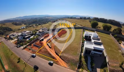 Terreno em condomínio fechado à venda na Avenida Nossa Senhora das Graças, Condominio Ville de France, Itatiba, 1426 m2 por R$ 550.000