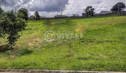 Terreno em condomínio fechado à venda na Avenida João Furtado Gouveia Sobrinho, Condominio Villagio Piu Verde, Itatiba, 453 m2 por R$ 215.000