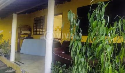 Casa com 2 quartos à venda na Rua João de Sordi, Jardim Ipê, Itatiba, 144 m2 por R$ 430.000