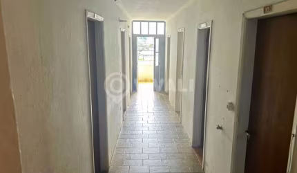 Prédio à venda na Rua Benjamin Constant, Centro, Itatiba, 495 m2 por R$ 850.000