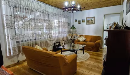 Chácara / sítio com 4 quartos à venda na Rua Antônio Pace, Sítio da Moenda, Itatiba, 193 m2 por R$ 650.000