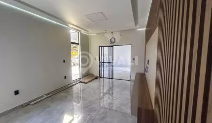 Casa com 3 quartos à venda na Rua Guido Alegre, Portal Giardino, Itatiba, 179 m2 por R$ 950.000