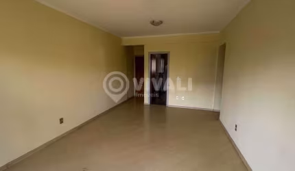 Apartamento com 3 quartos à venda na Rua Comendador Franco, Centro, Itatiba, 108 m2 por R$ 470.000