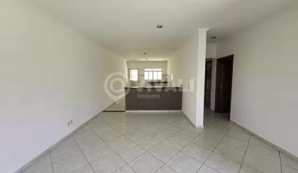 Casa com 2 quartos para alugar na Rua Therezinha do Menino Jesus Soares Rinco Felício, Loteamento Itatiba Park, Itatiba, 120 m2 por R$ 2.500
