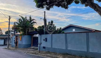 Casa com 3 quartos à venda na Travessa Francisco Dantas de Paiva, Parque Industrial San Francisco, Itatiba, 208 m2 por R$ 590.000