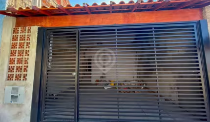 Casa com 3 quartos à venda na Rua Pedro Fuzzusi, Jardim São Marcos, Itatiba, 100 m2 por R$ 480.000