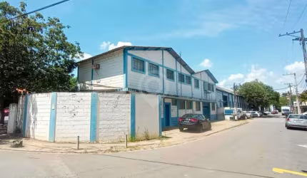 Barracão / Galpão / Depósito com 5 salas à venda na Travessa Tereza Parizotto Roson, Jardim Arizona, Itatiba, 620 m2 por R$ 1.300.000