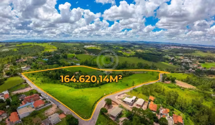 Chácara / sítio à venda na Avenida Alexandre Milani, Jardim Rosaura, Jundiaí por R$ 2.600.000