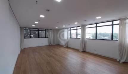 Sala comercial com 1 sala para alugar na Avenida dos Expedicionários Brasileiros, Vila Brasileira, Itatiba, 56 m2 por R$ 2.000