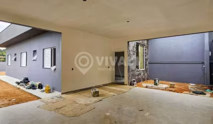 Casa com 3 quartos à venda na Rua Luiz Antonio Cabral, Portal Giardino, Itatiba, 117 m2 por R$ 680.000