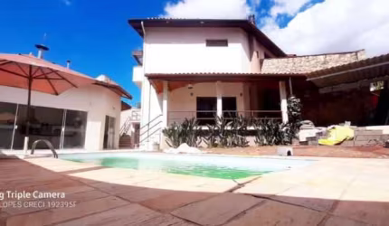 Casa com 3 quartos para alugar na Rua David Gabriel, Vila Cruzeiro, Itatiba, 330 m2 por R$ 5.500