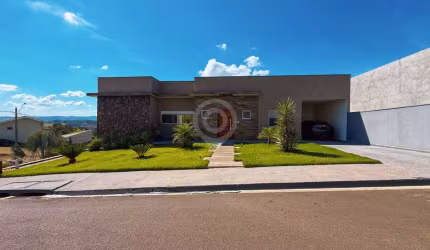 Casa em condomínio fechado com 4 quartos à venda na Avenida Maria Thereza da Costa Naufal, Condomínio Itatiba Country, Itatiba, 291 m2 por R$ 2.800.000