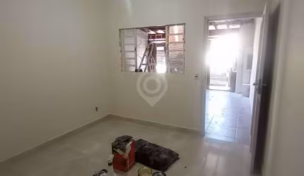 Casa com 3 quartos para alugar na Rua José Marcos Soave, Parque da Colina, Itatiba por R$ 2.170