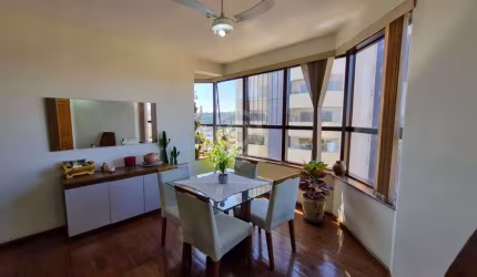 Apartamento com 3 quartos para alugar na Avenida dos Expedicionários Brasileiros, Centro, Itatiba, 111 m2 por R$ 3.000
