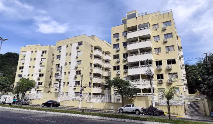 Apartamento com dois quartos, sendo uma suíte, Piscina, Academia, Playground e lazer em Niterói