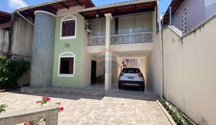 Casa Duplex, 4 suítes, 4 vagas, no José de Alencar.