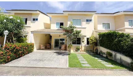 Excelente casa duplex no Condomínio Village Jardins